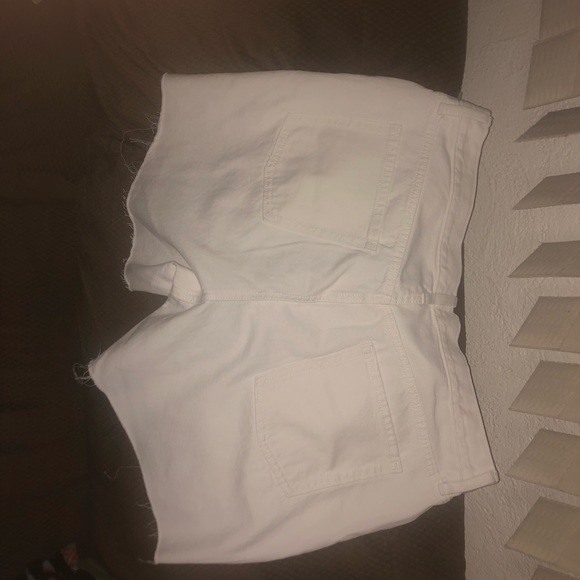 Women’s old navy jeans shorts Sz 16, high-rise slouchy straight - Picture 1 of 4